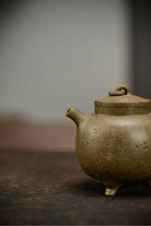 San Zu Quan Niu 230cc - Yixing Handmade Teapot 江苏宜兴