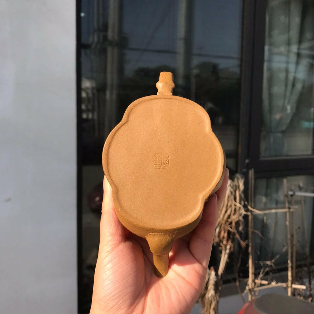 Jun Lan 150cc - Yixing Handmade Teapot 江苏宜兴