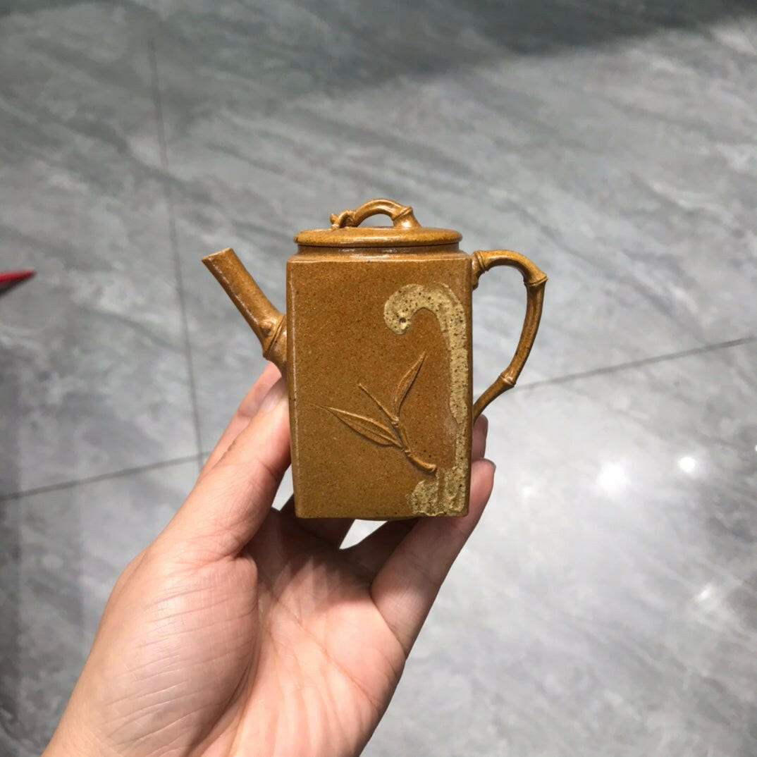 Si Fang Xiao Zhu Jun 100cc - Yixing Handmade Teapot 江苏宜兴