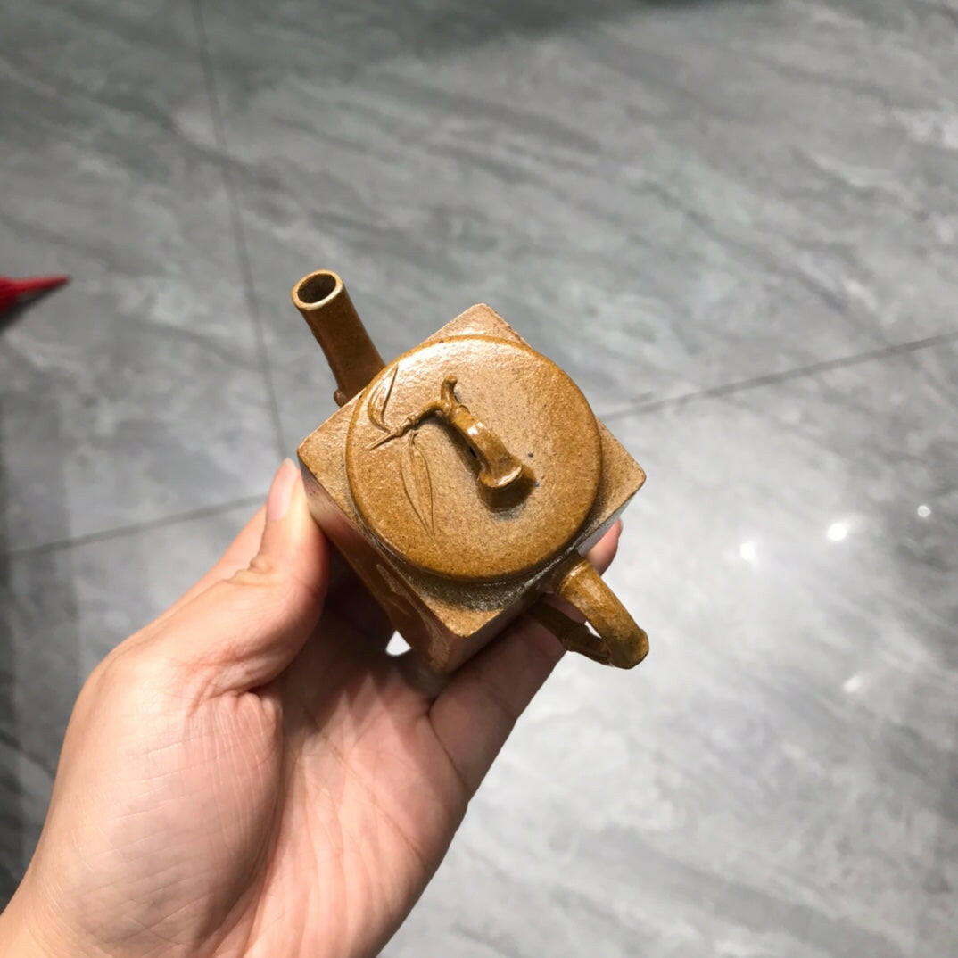 Si Fang Xiao Zhu Jun 100cc - Yixing Handmade Teapot 江苏宜兴
