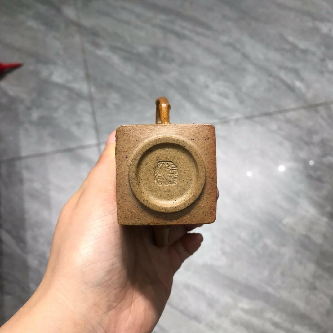 Si Fang Xiao Zhu Jun 100cc - Yixing Handmade Teapot 江苏宜兴