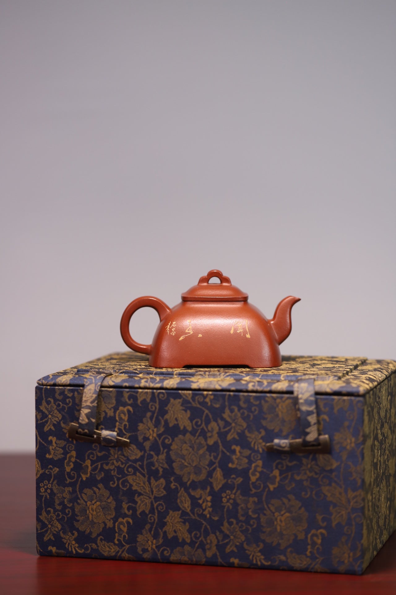 Gu Ling 150cc - Yixing Handmade Teapot 江苏宜兴