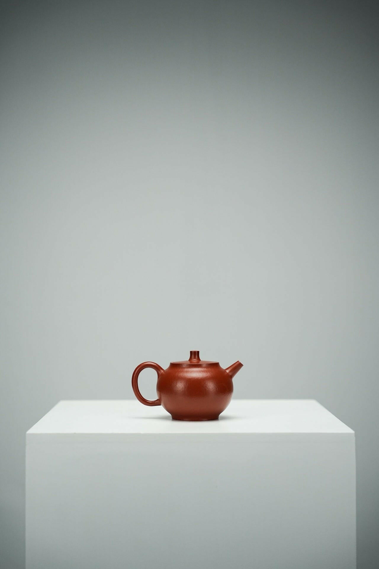 He Zhong 150cc - Yixing Handmade Teapot 江苏宜兴