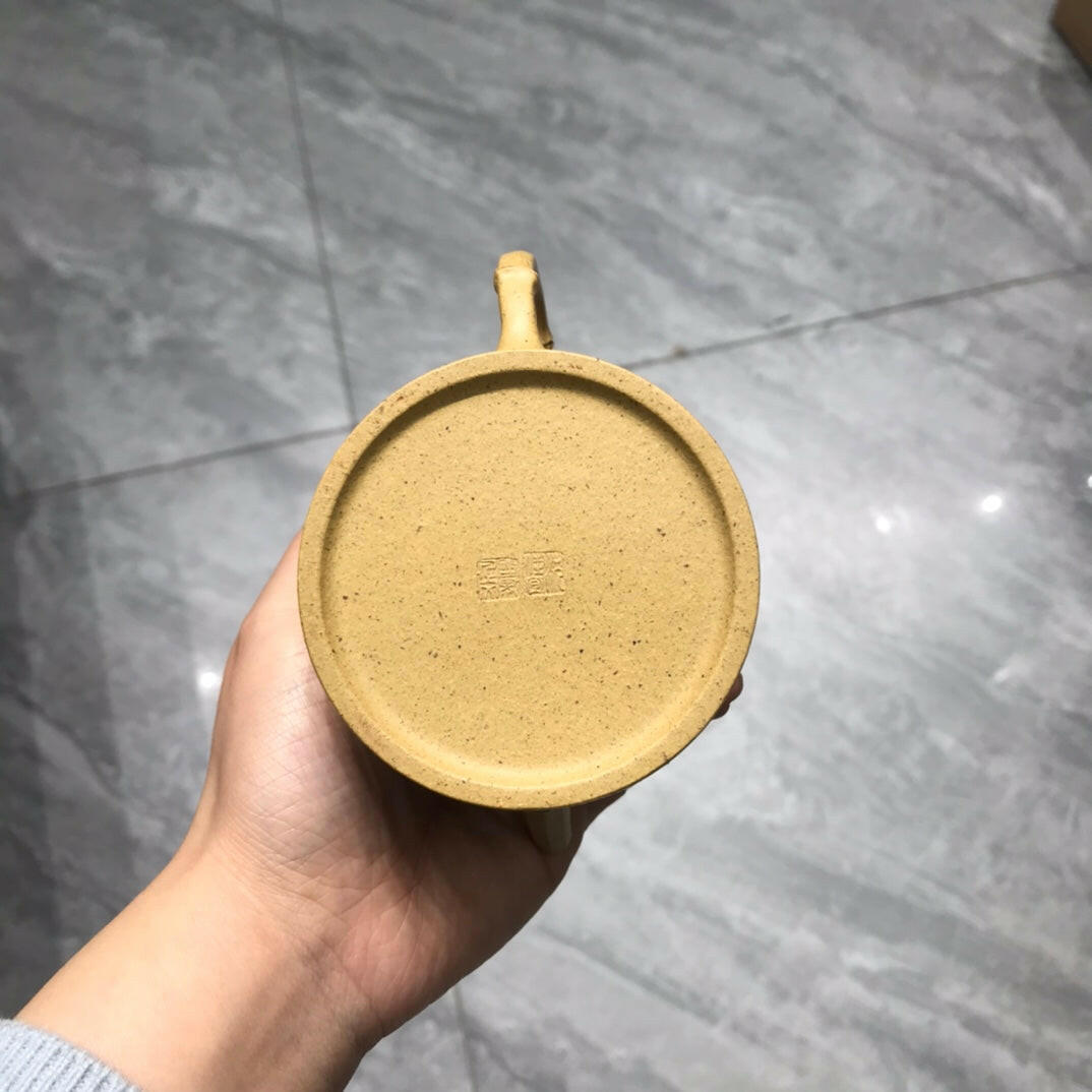 Zhu Yun 200cc - Yixing Handmade Teapot 江苏宜兴