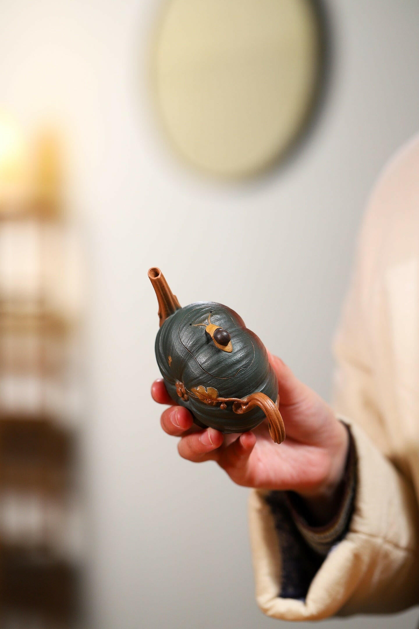 Man Bu Ren Sheng 170cc - Yixing Handmade Teapot 江苏宜兴