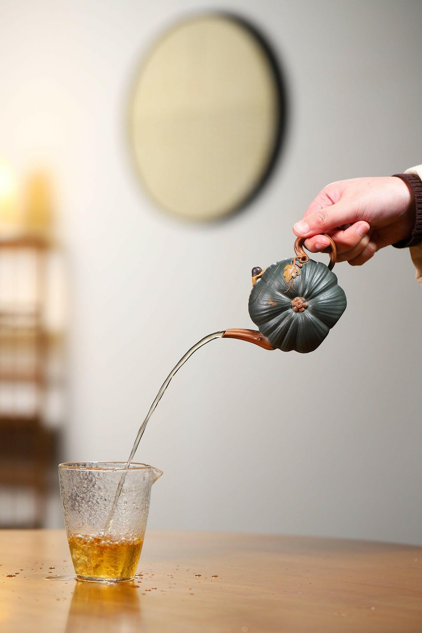 Man Bu Ren Sheng 170cc - Yixing Handmade Teapot 江苏宜兴