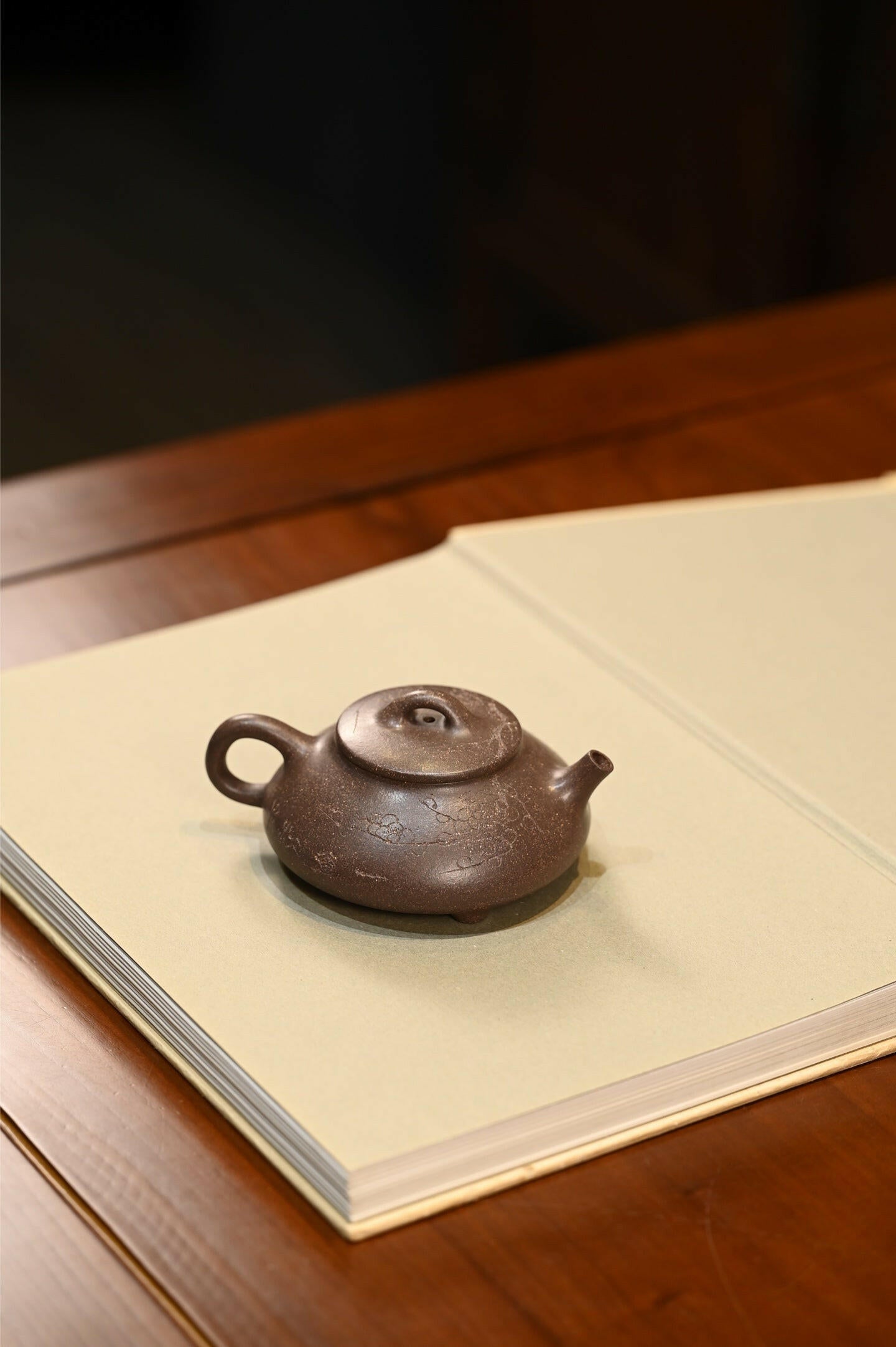 San Zu Ke Piao 150cc - Yixing Handmade Teapot 江苏宜兴