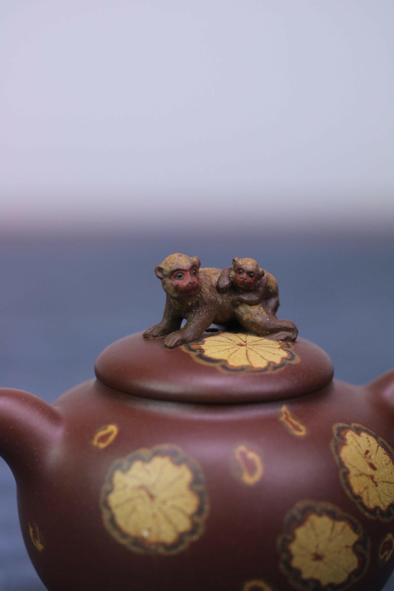 Ling Hou 190cc - Yixing Handmade Teapot 江苏宜兴