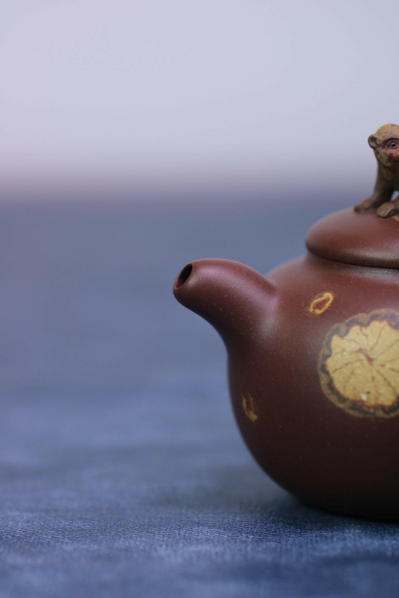 Ling Hou 190cc - Yixing Handmade Teapot 江苏宜兴