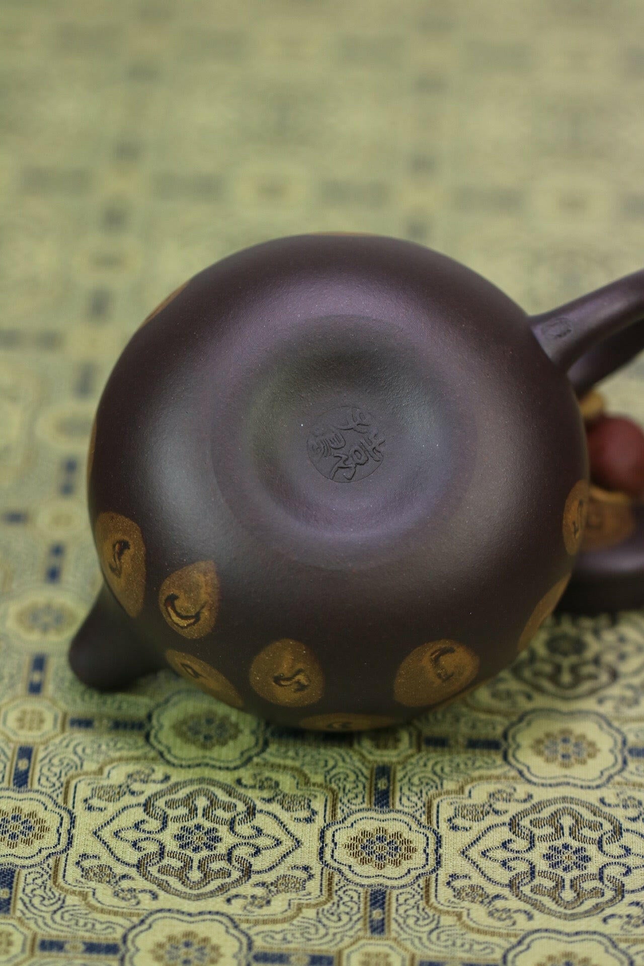 Xiao Yu Tu 180cc - Yixing Handmade Teapot 江苏宜兴