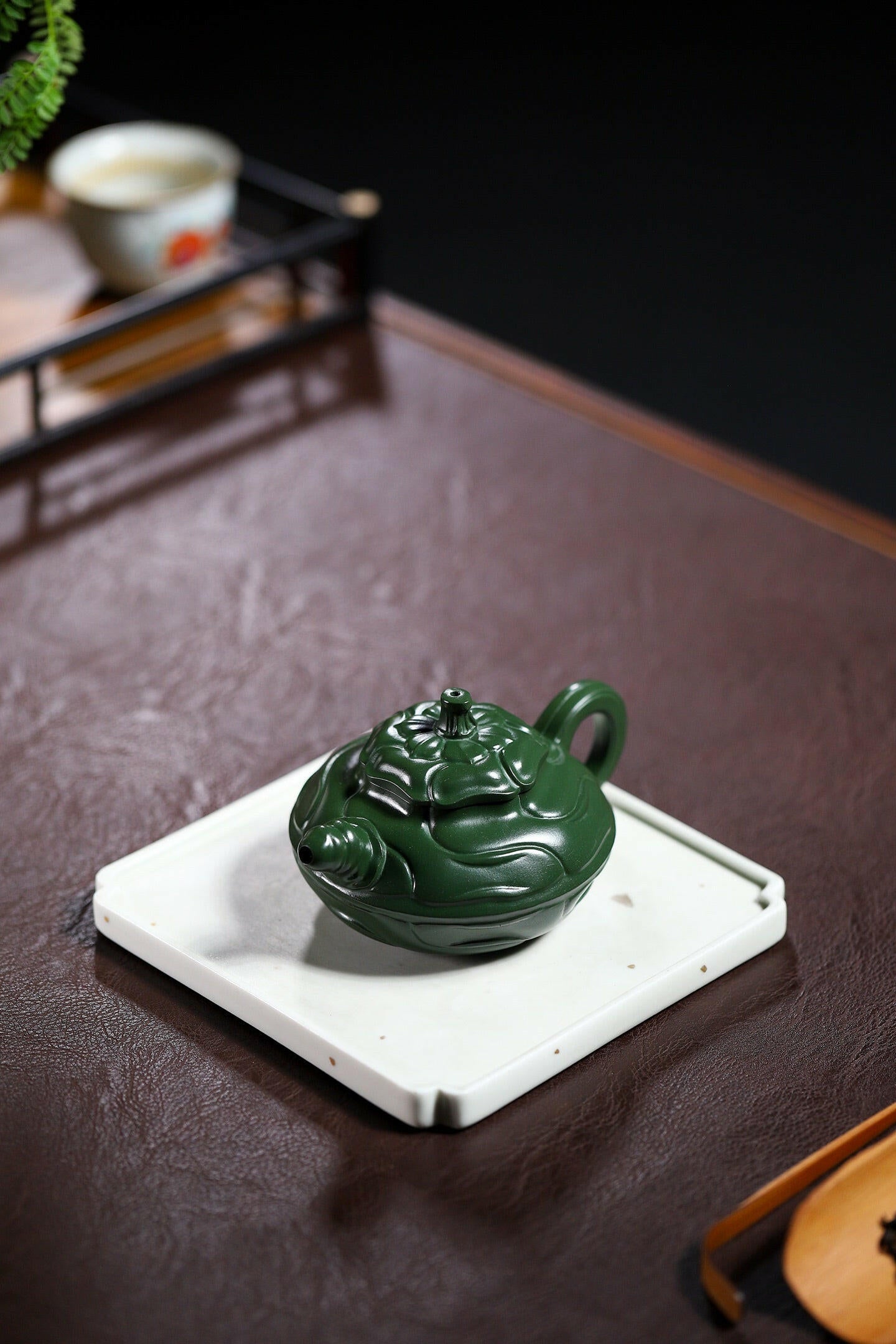 Feng Juan Kui 190cc - Yixing Handmade Teapot 江苏宜兴