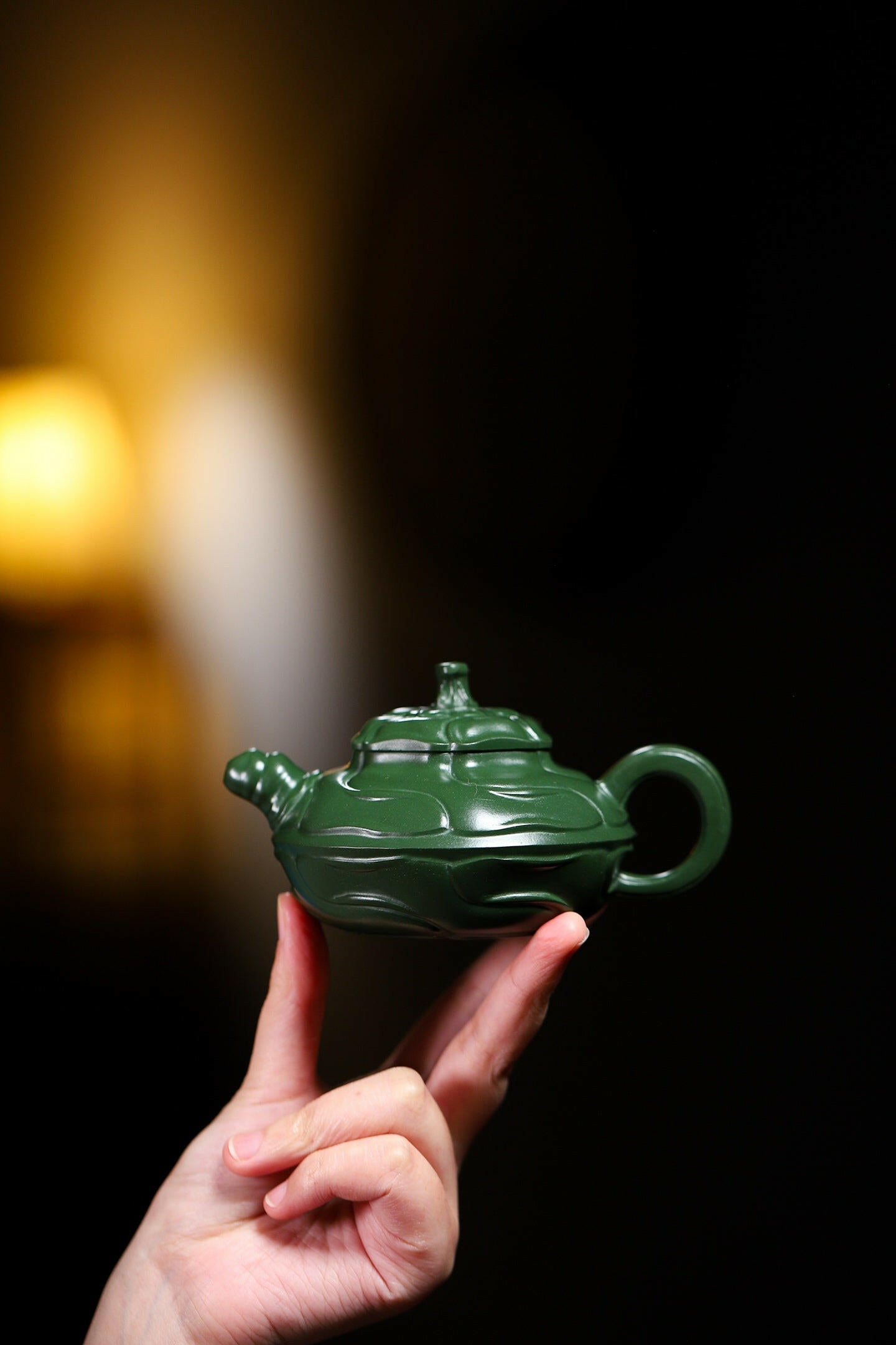 Feng Juan Kui 190cc - Yixing Handmade Teapot 江苏宜兴