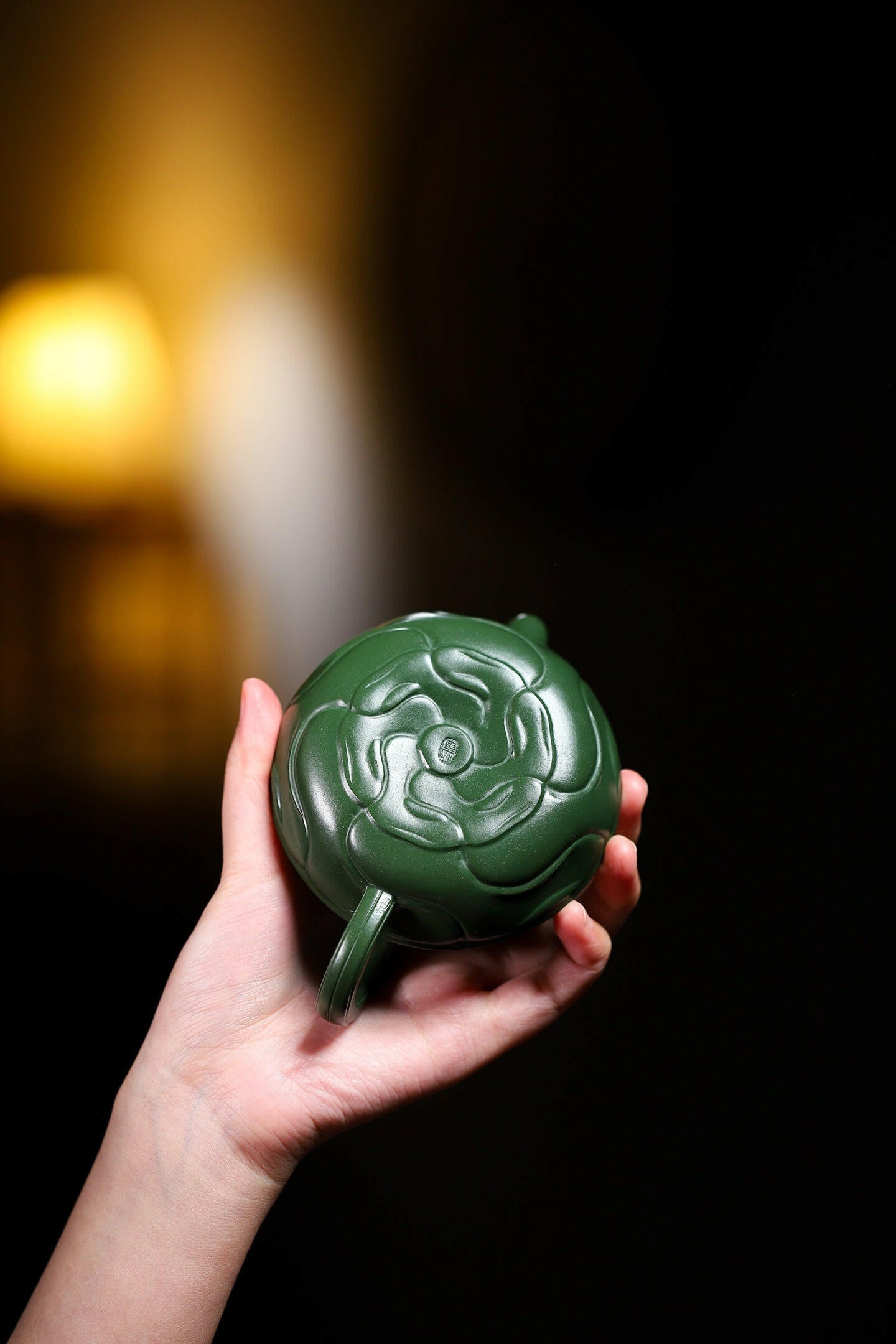 Feng Juan Kui 190cc - Yixing Handmade Teapot 江苏宜兴