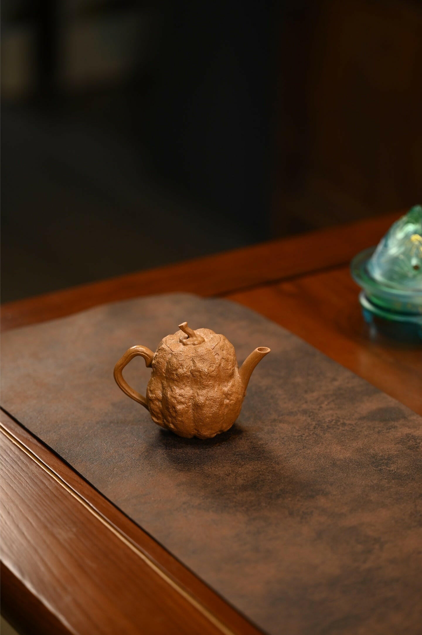 Gua Die 110cc - Yixing Handmade Teapot 江苏宜兴