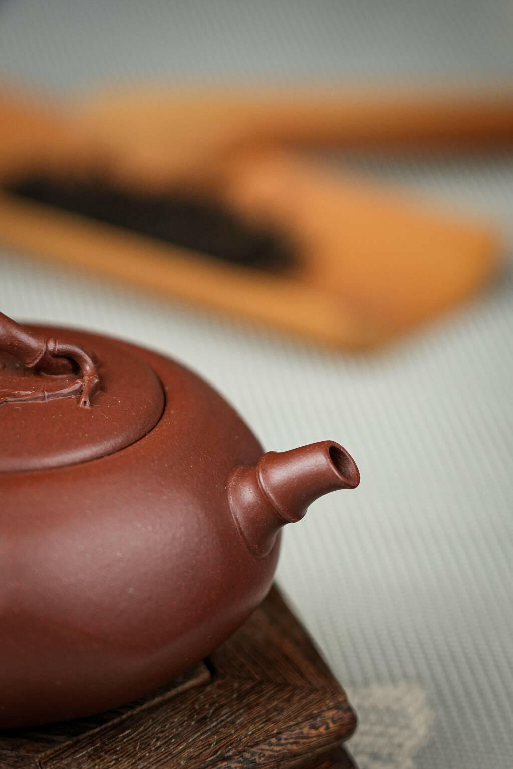 Fang Gai Yuan Zhu 200cc - Yixing Handmade Teapot 江苏宜兴