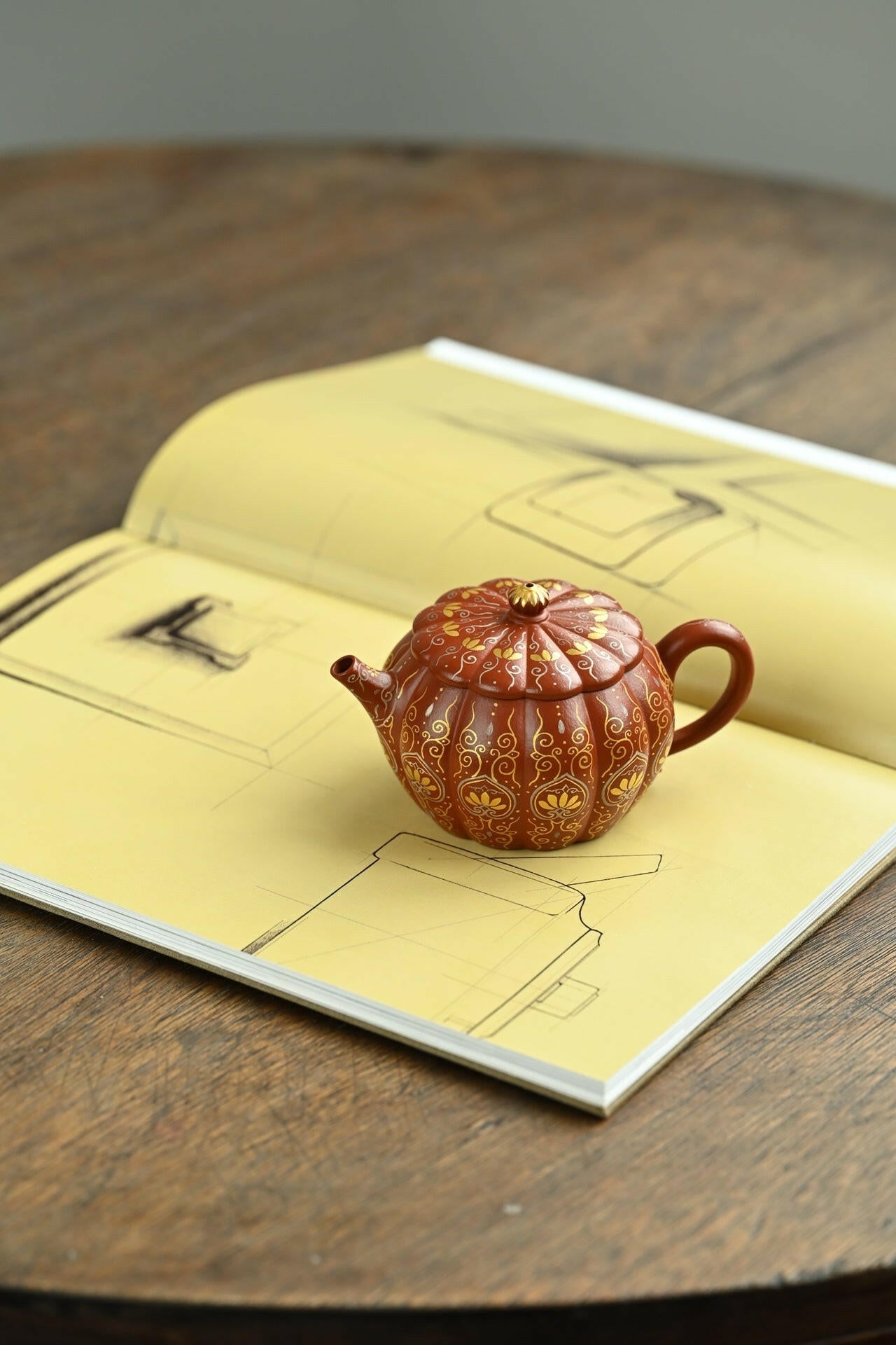 Ju Lei 150cc - Yixing Handmade Teapot 江苏宜兴