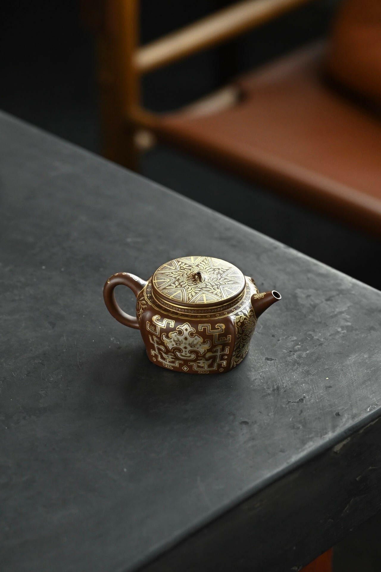 Song Jin 150cc - Yixing Handmade Teapot 江苏宜兴