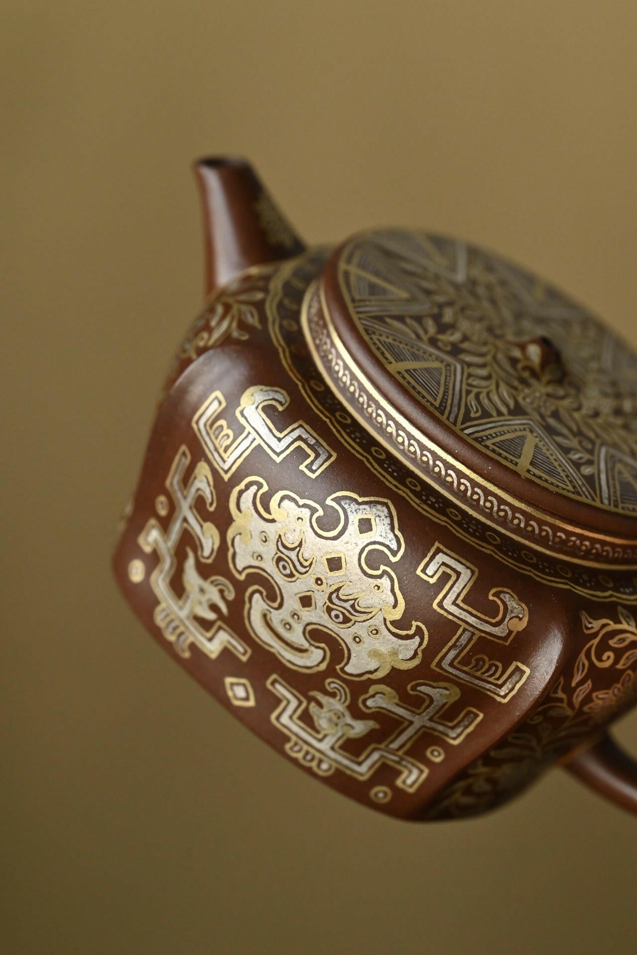 Song Jin 150cc - Yixing Handmade Teapot 江苏宜兴