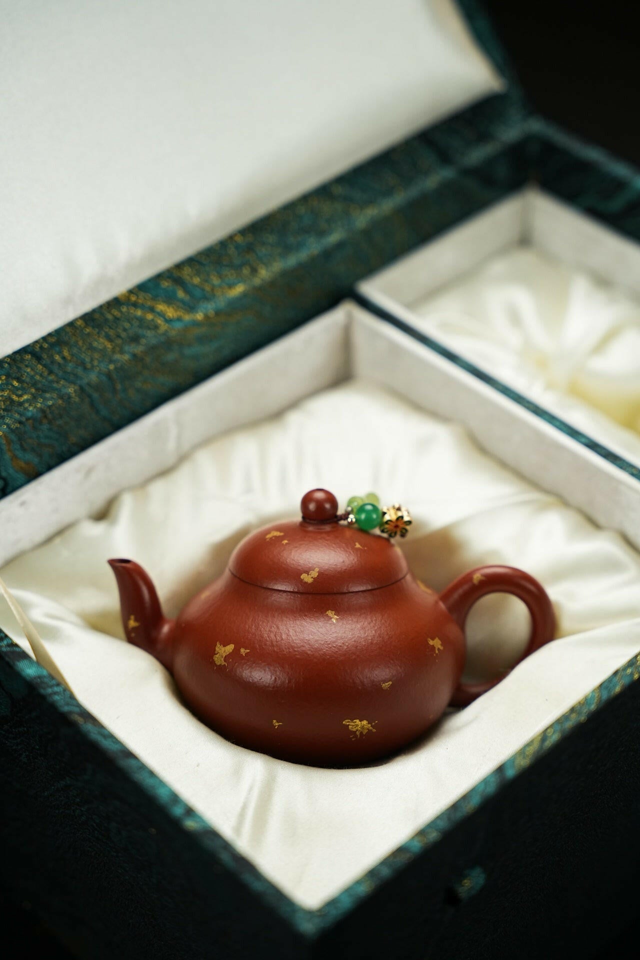 Li Xing 180cc - Yixing Handmade Teapot 江苏宜兴