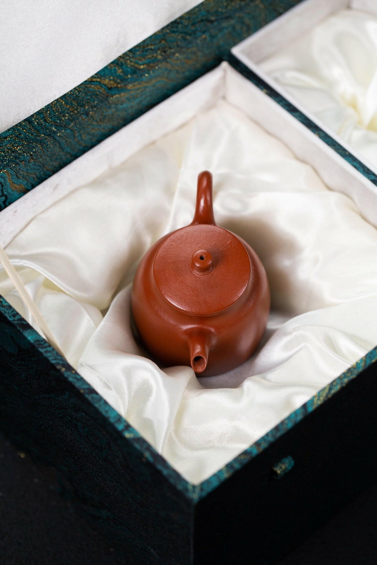 Zhi Hu 130cc - Yixing Handmade Teapot 江苏宜兴