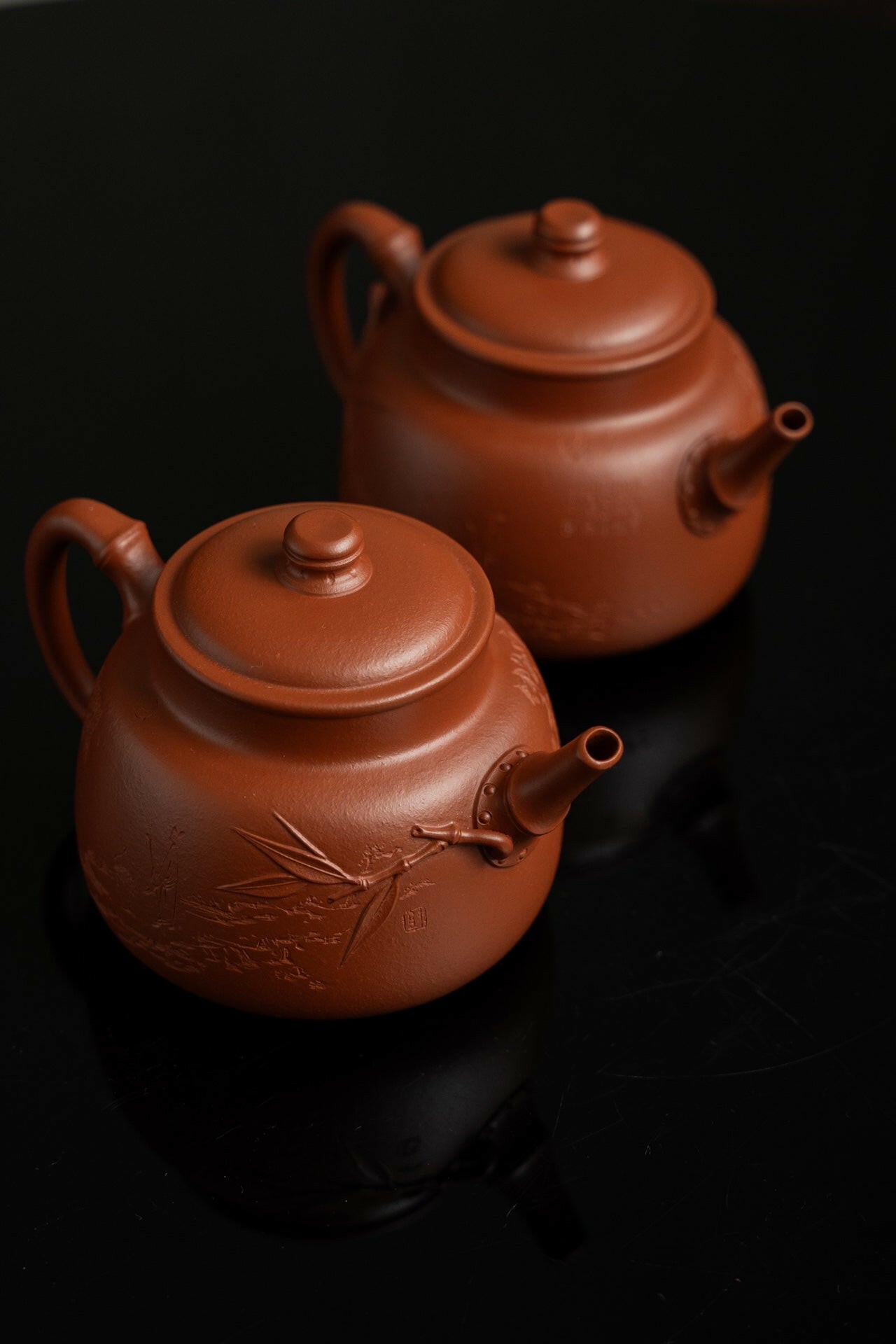 Zhu Ying 200cc - Yixing Handmade Teapot 江苏宜兴