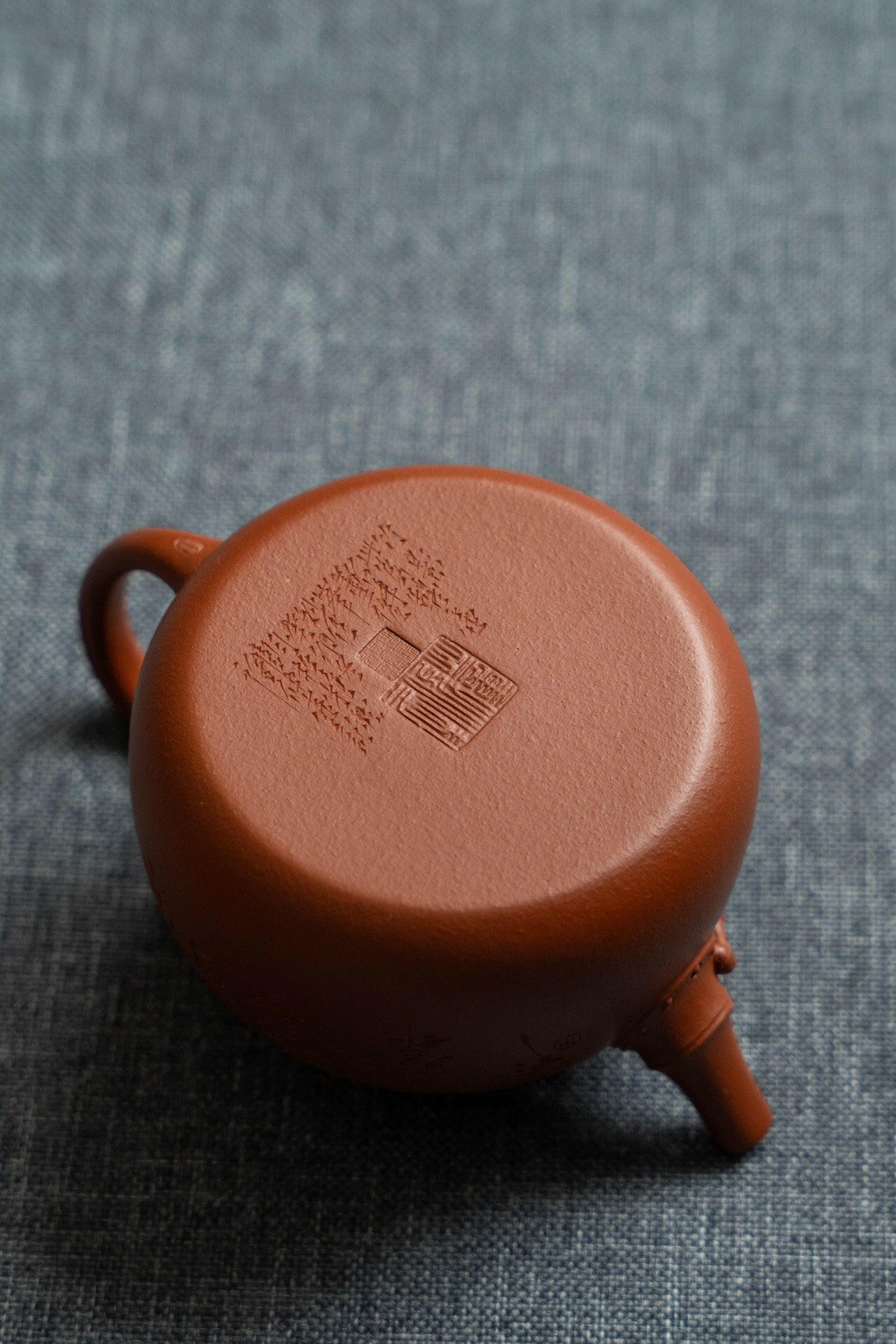 Zhu Ying 200cc - Yixing Handmade Teapot 江苏宜兴