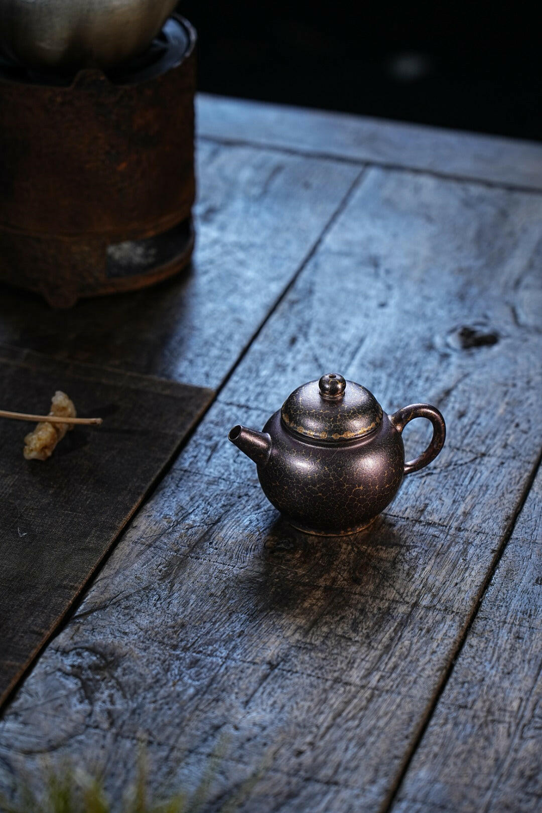 Ju Lun Zhu 100cc - Yixing Handmade Teapot 江苏宜兴