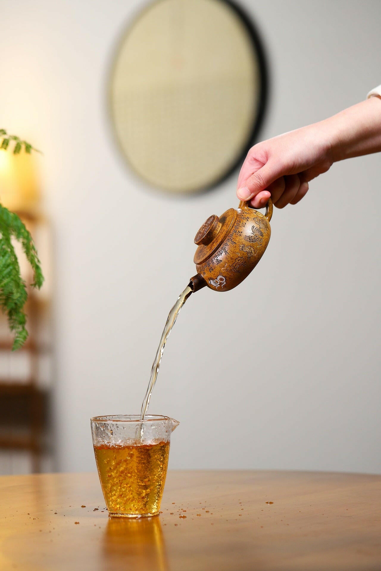 Ju Lun Zhu 180cc - Yixing Handmade Teapot 江苏宜兴