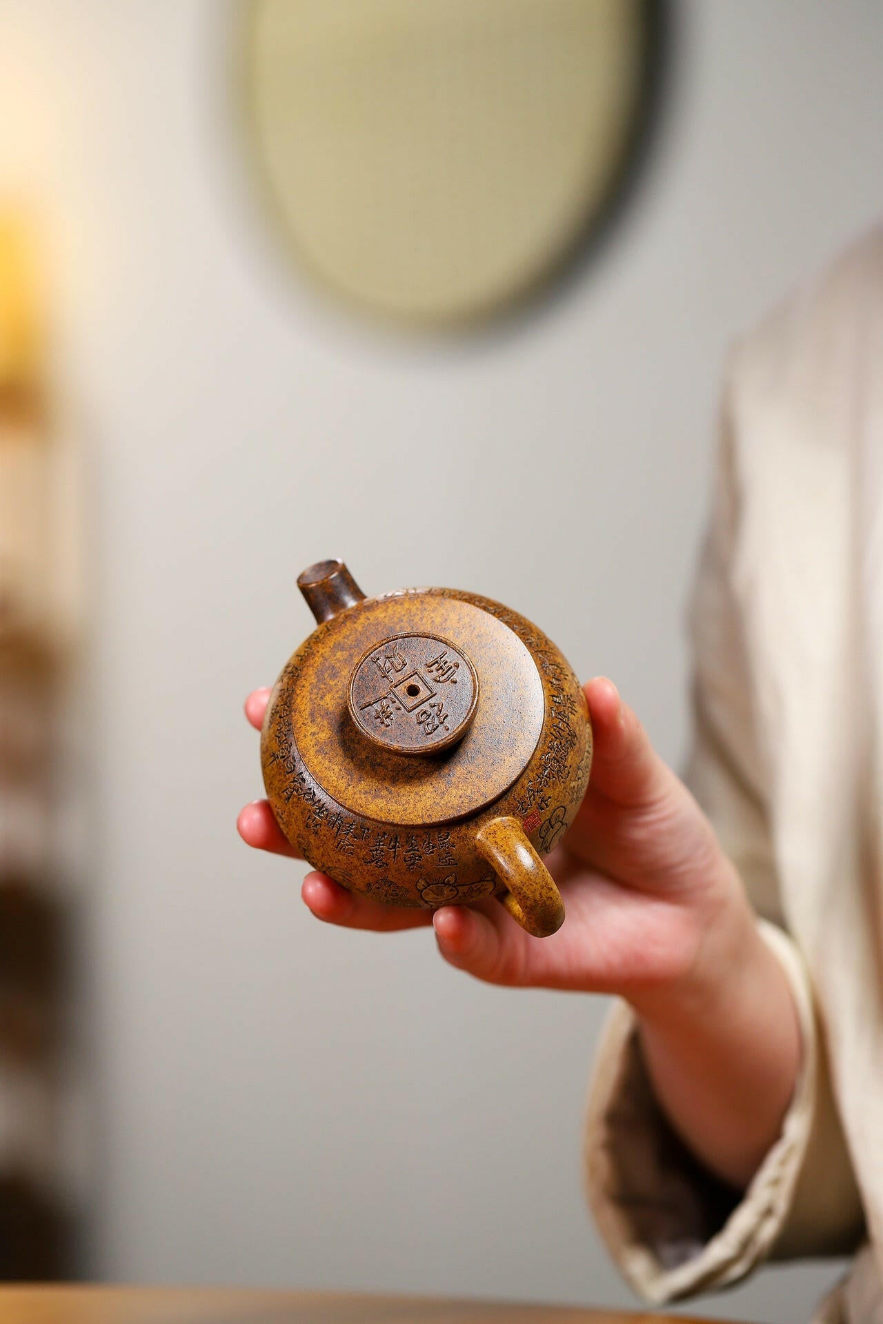 Ju Lun Zhu 180cc - Yixing Handmade Teapot 江苏宜兴