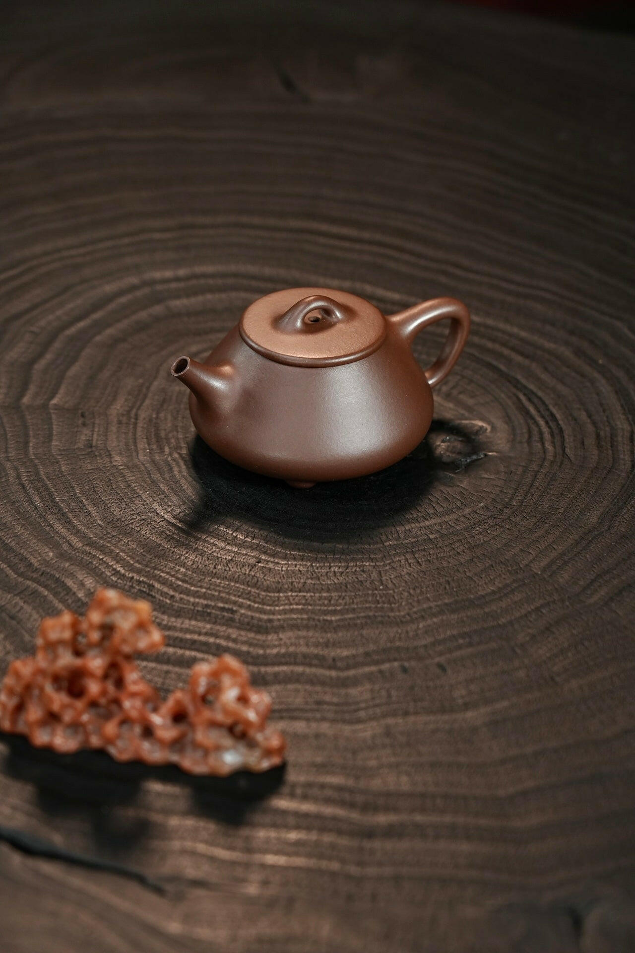 Ping Gai Shi Piao 130cc - Yixing Handmade Teapot 江苏宜兴