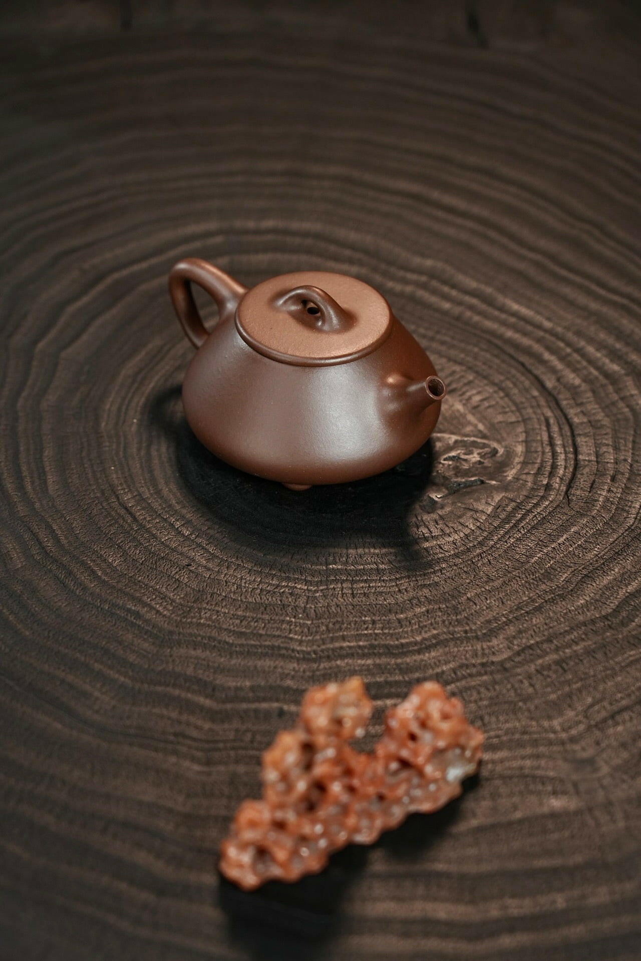 Ping Gai Shi Piao 130cc - Yixing Handmade Teapot 江苏宜兴