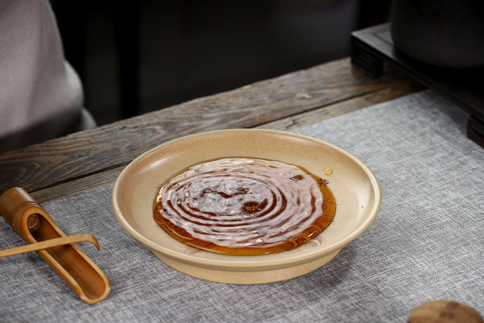 Yu Yue Long Men - Yixing Handmade Dry Bubble Tray 江苏宜兴
