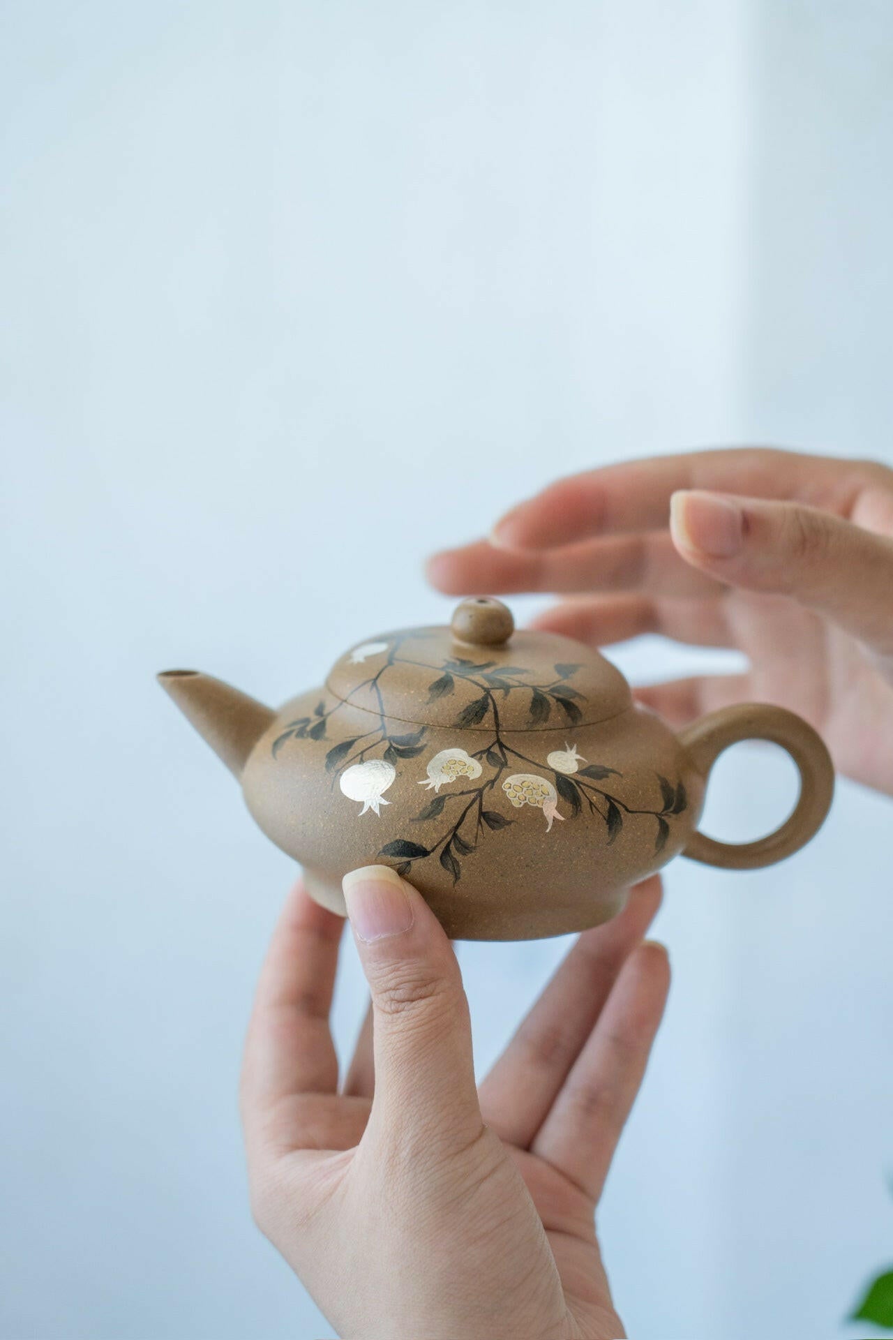 Shui Ping 190cc - Yixing Handmade Teapot 江苏宜兴