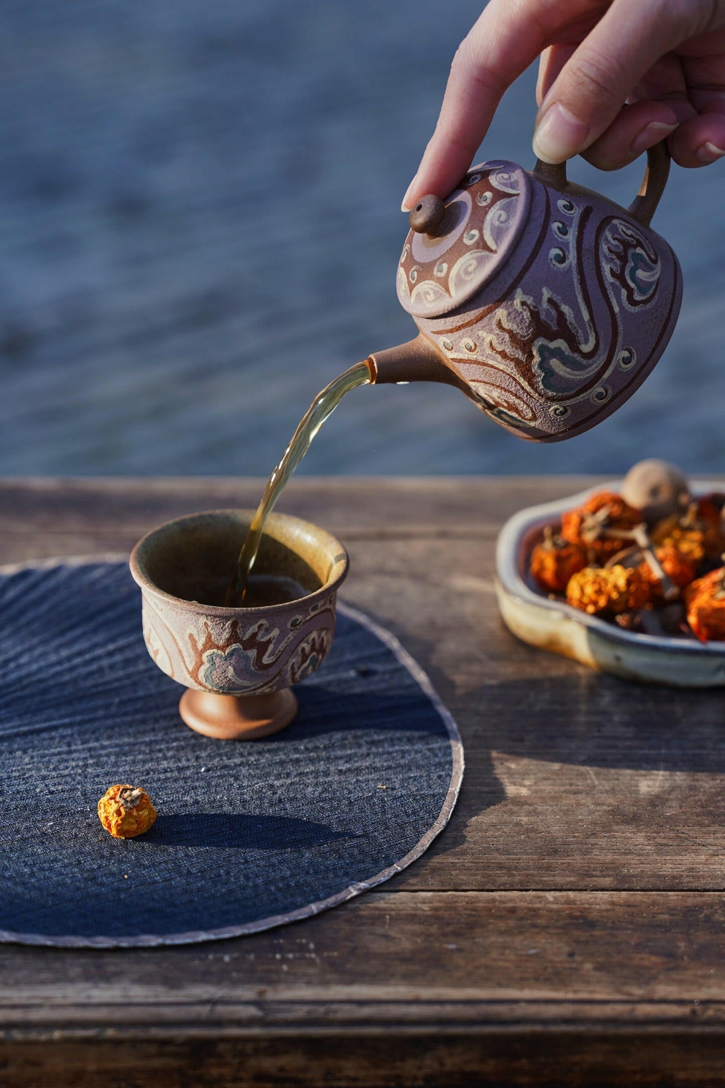 Zi Qi Dong Lai 160cc - Yixing Handmade Teapot 江苏宜兴