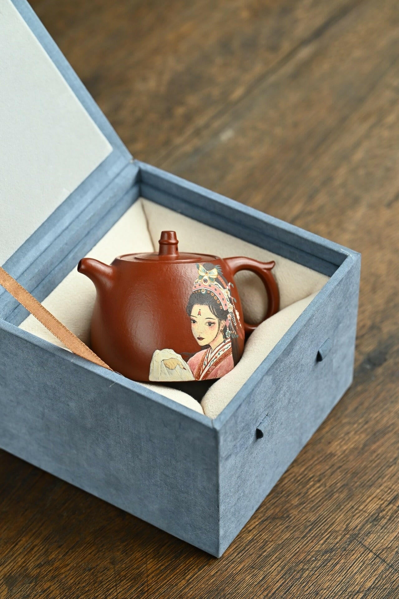 Jing Lan 200cc - Yixing Handmade Teapot 江苏宜兴