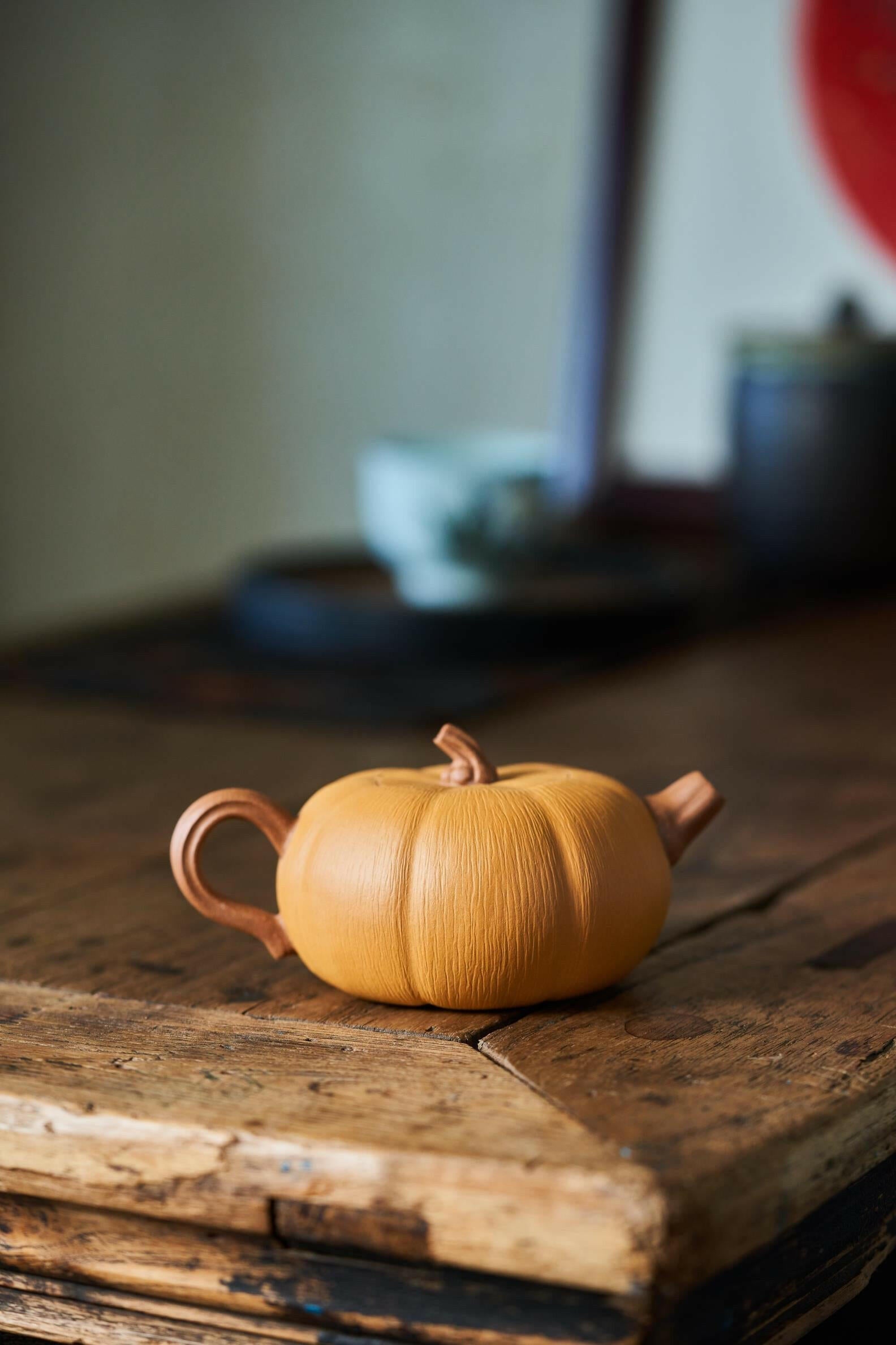 Jin Gua 180cc - Yixing Handmade Teapot 江苏宜兴
