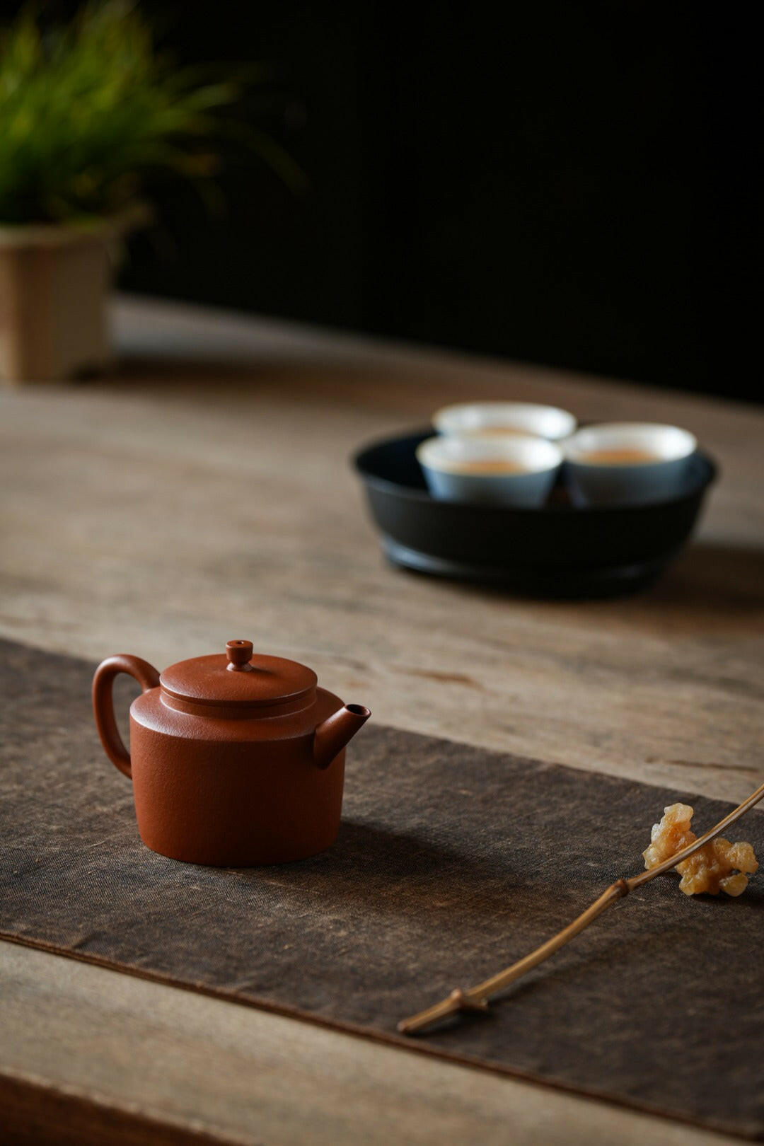 Zhe Jian Ping Gai 130cc - Yixing Handmade Teapot 江苏宜兴