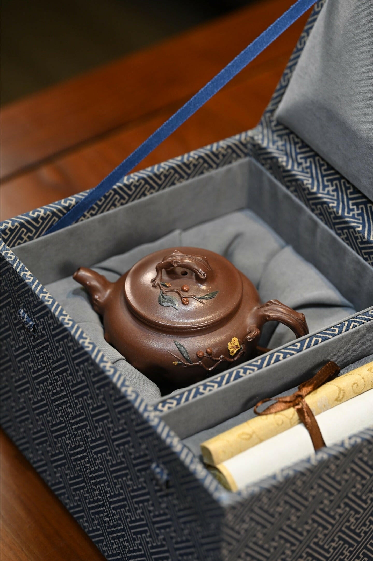 Yu Lan 180cc - Yixing Handmade Teapot 江苏宜兴