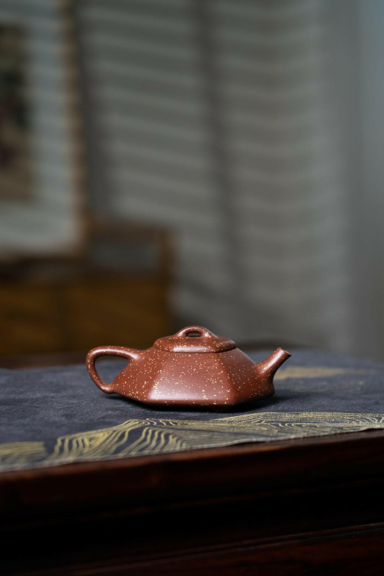 Liu Fang He Piao 140cc - Yixing Handmade Teapot 江苏宜兴