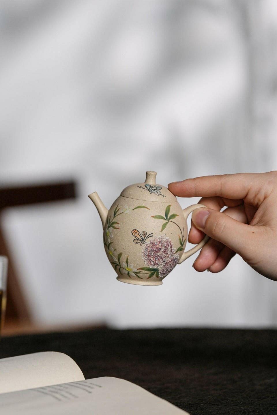 Xia Die Huai Xiang 100cc - Yixing Handmade Teapot 江苏宜兴