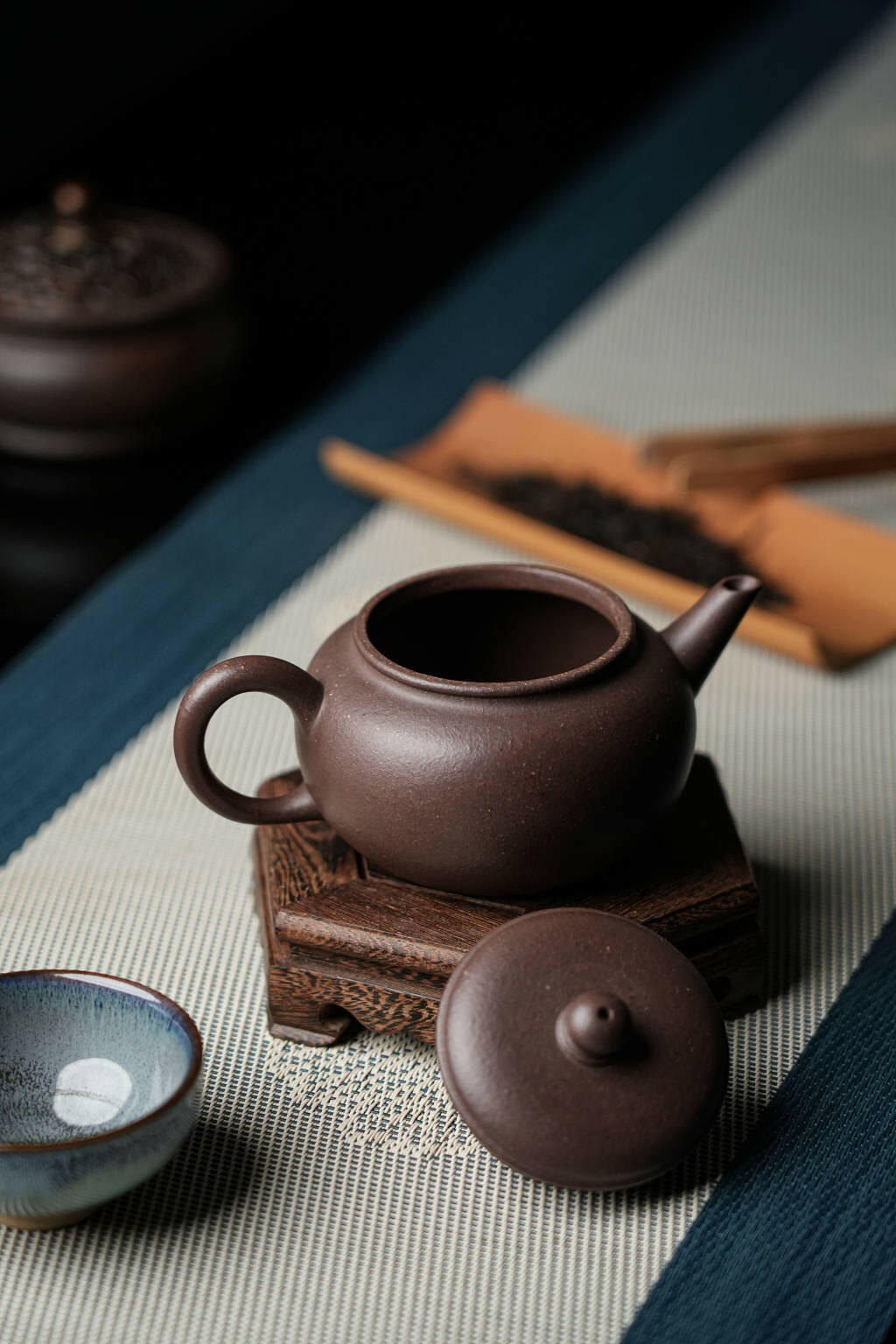 Pao Zun Shui Ping 220cc - Yixing Handmade Teapot 江苏宜兴