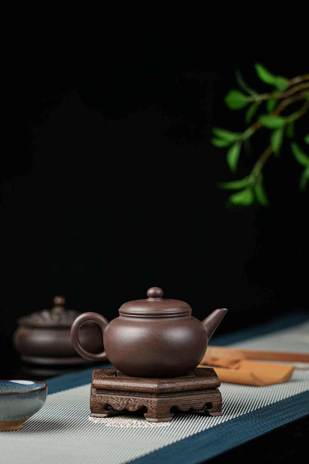 Pao Zun Shui Ping 220cc - Yixing Handmade Teapot 江苏宜兴
