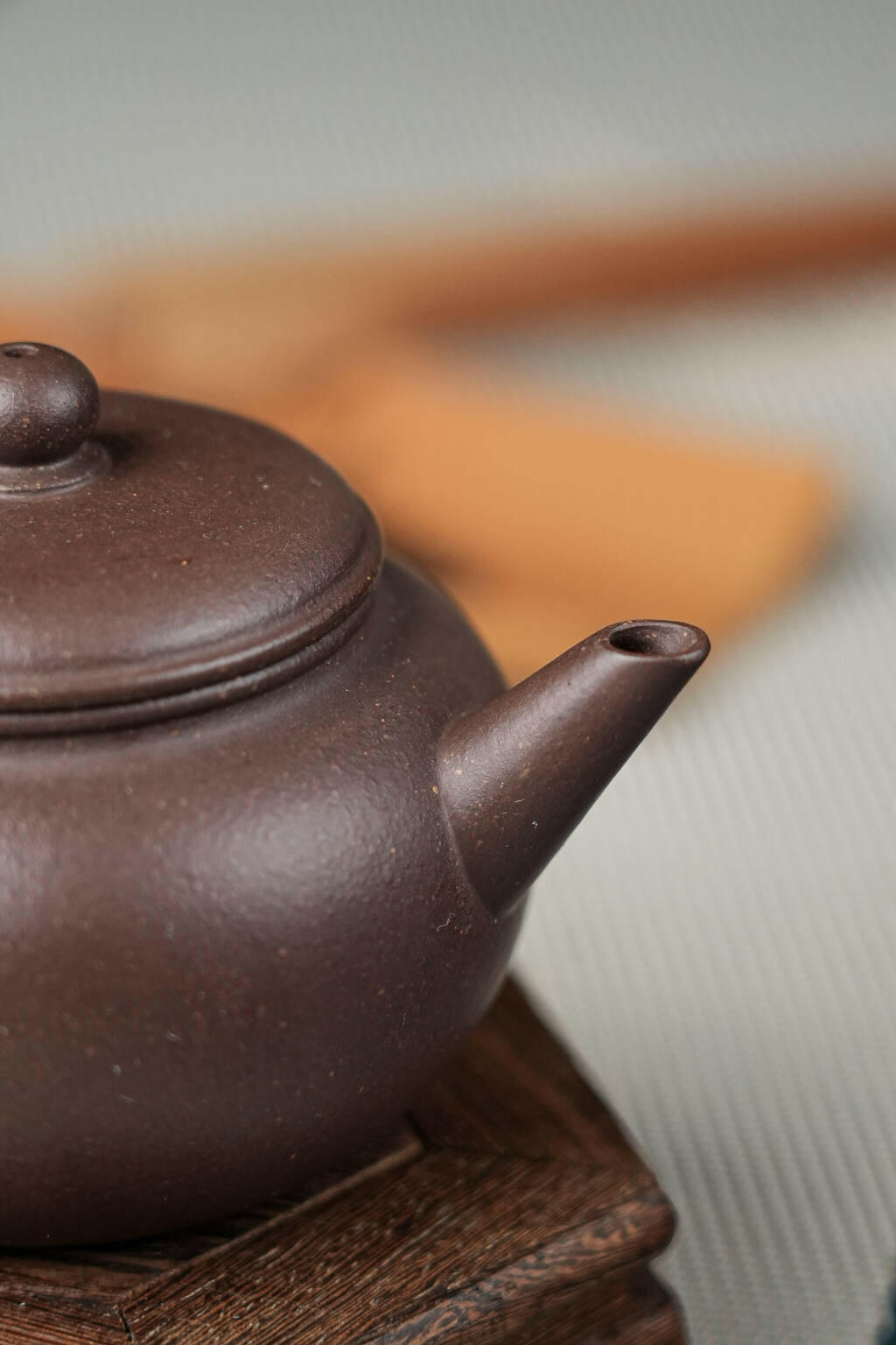 Pao Zun Shui Ping 220cc - Yixing Handmade Teapot 江苏宜兴