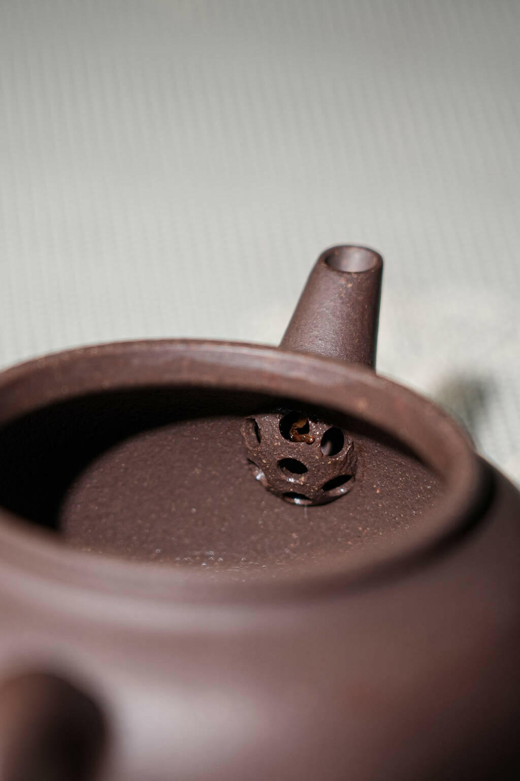 Pao Zun Shui Ping 220cc - Yixing Handmade Teapot 江苏宜兴