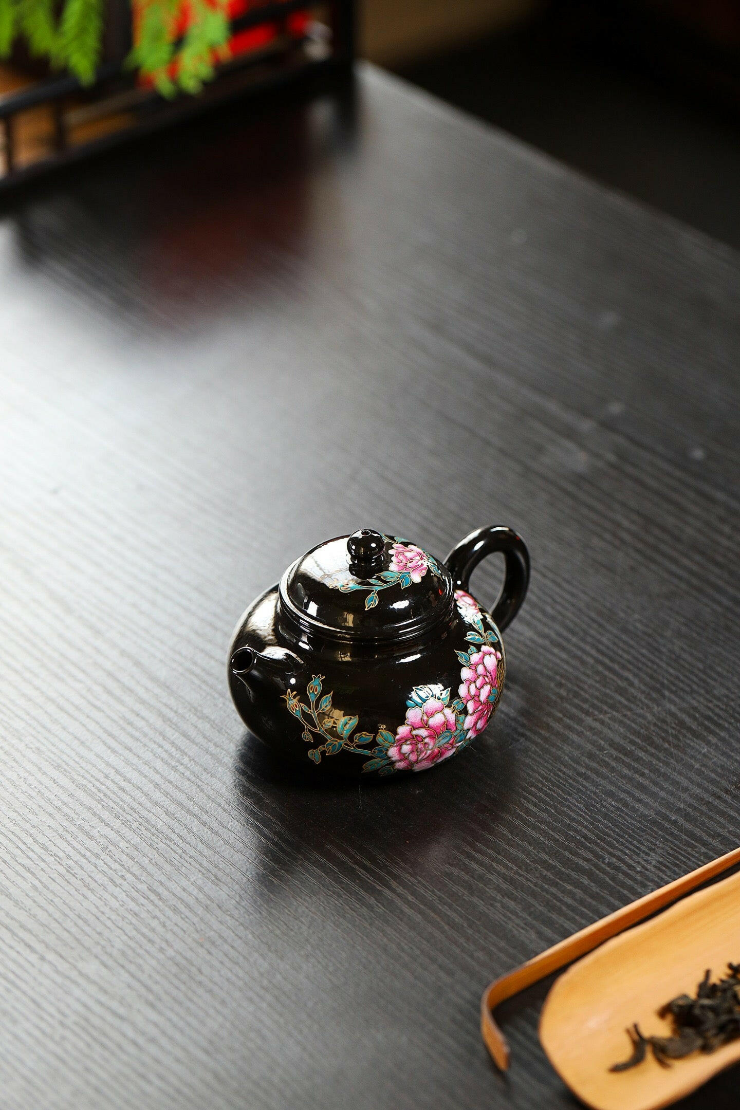 Rong Tian 160cc - Yixing Handmade Teapot 江苏宜兴