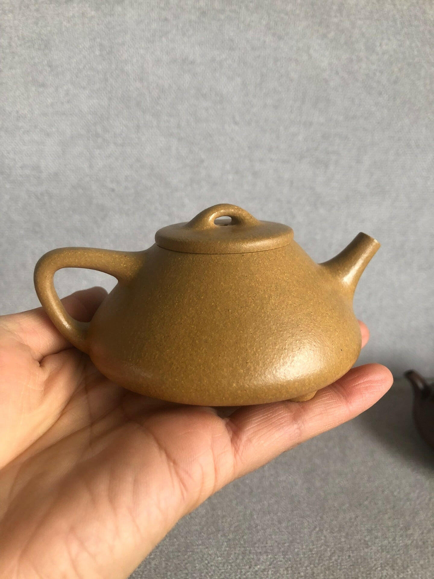 Zi Ye Shi Piao 130cc - Yixing Handmade Teapot 江苏宜兴
