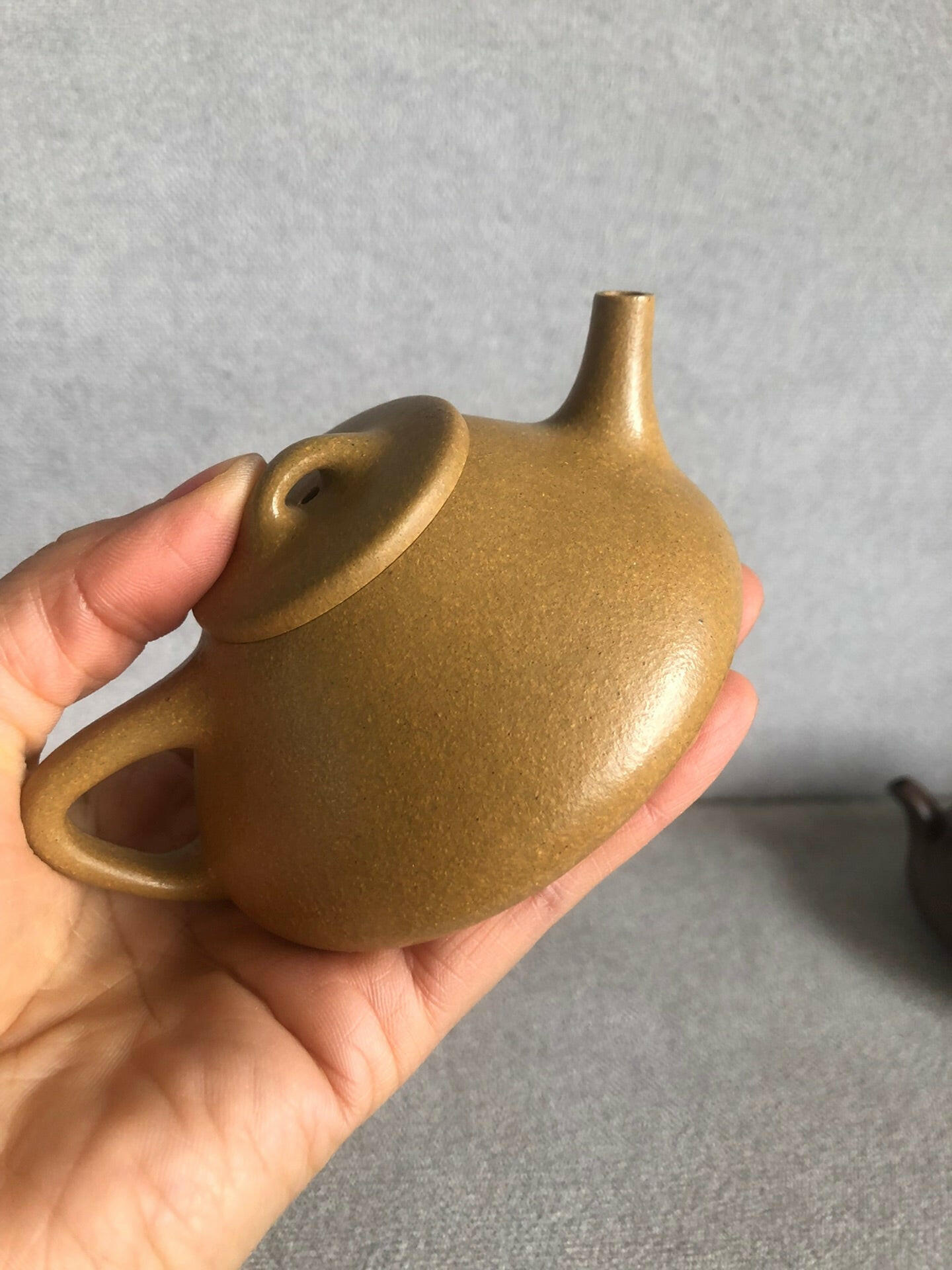 Zi Ye Shi Piao 130cc - Yixing Handmade Teapot 江苏宜兴