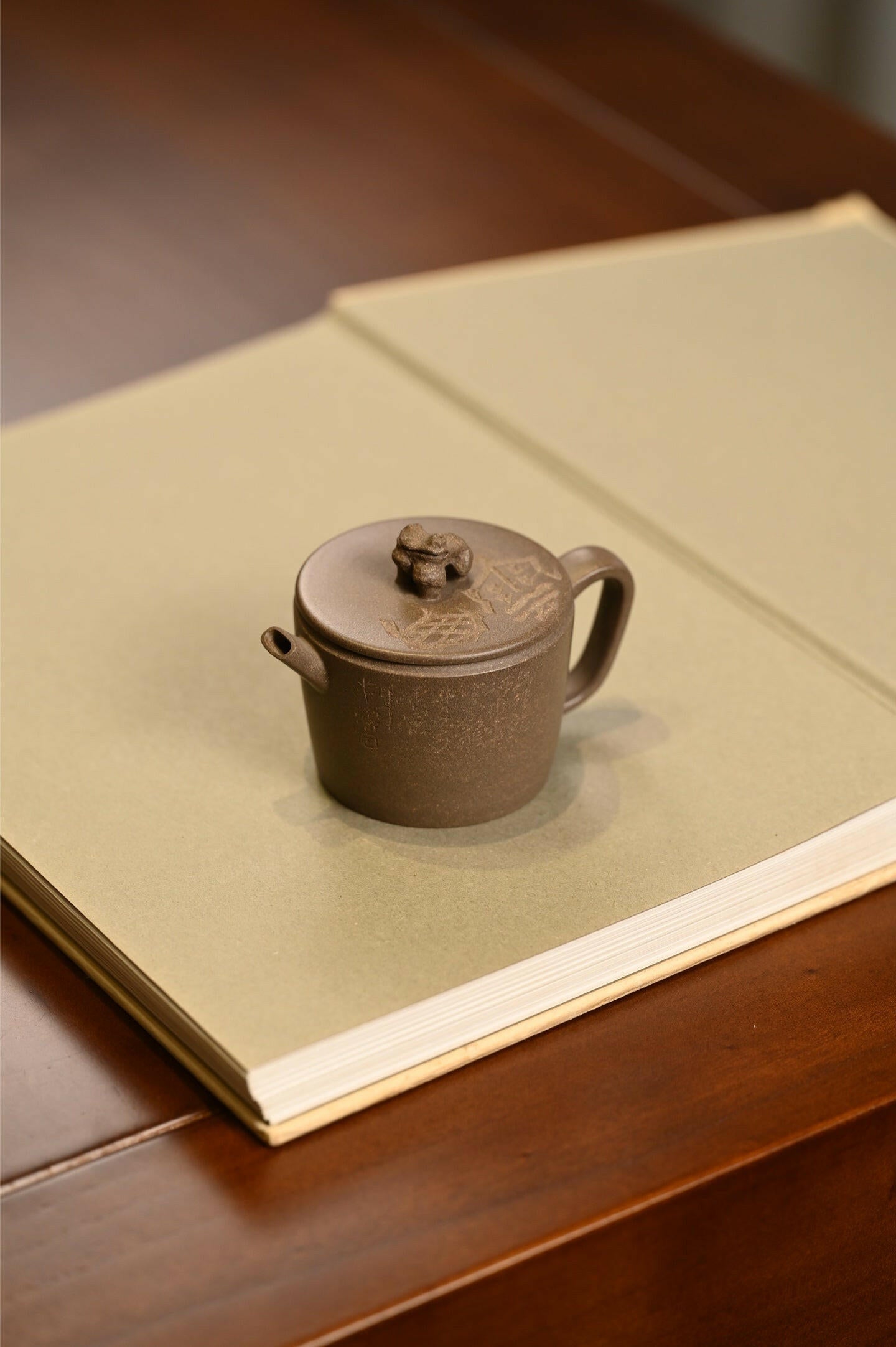 Ling Chan 120cc - Yixing Handmade Teapot 江苏宜兴