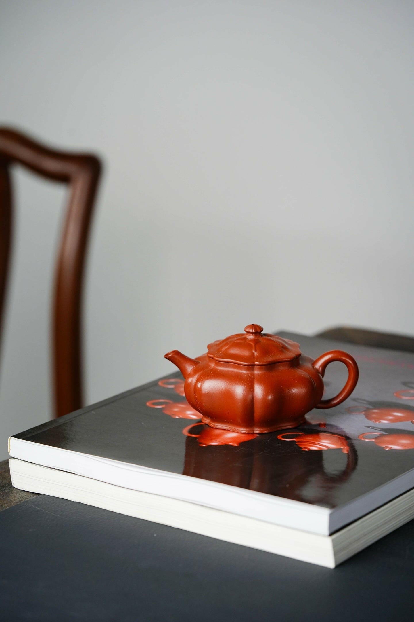 Ling Hua 120cc - Yixing Handmade Teapot 江苏宜兴