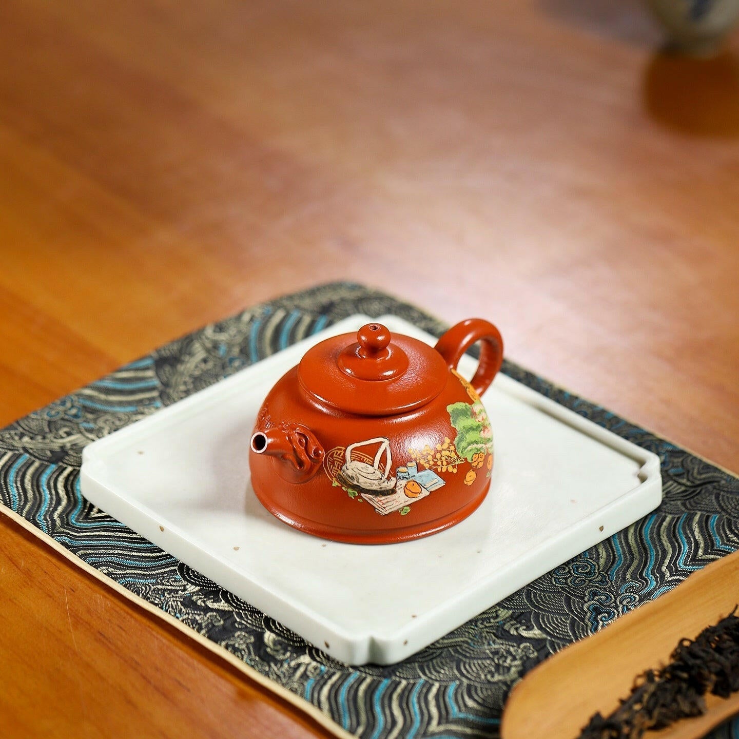 Long Zhu 120cc - Yixing Handmade Teapot 江苏宜兴